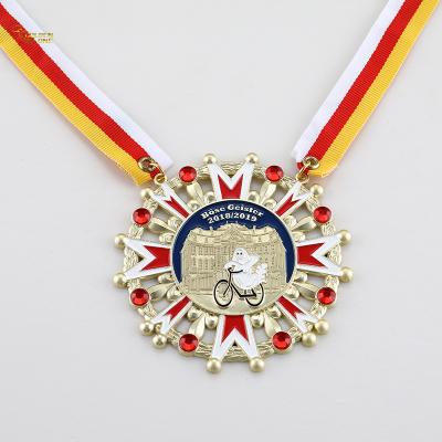 China custom medal maker Experienced Manufacturer Custom two tone finish sports fight bike medal for sale