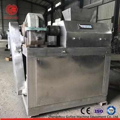 China 11KW Double Roller Extrusion Granulator With ISO 9001 / CE Certification for sale