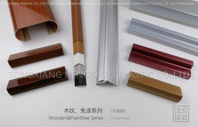 China Perfis plásticos feitos sob encomenda expulsos para as peças da estrutura/decoração à venda