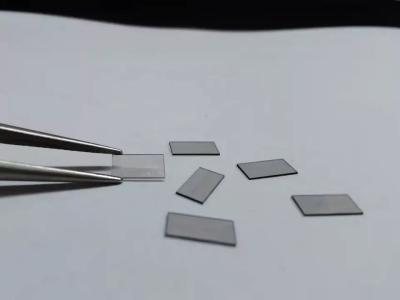 中国 Wm K 1000 ~ 2000 CVD Diamond Substrates Thermal Conductivity 300K 販売のため
