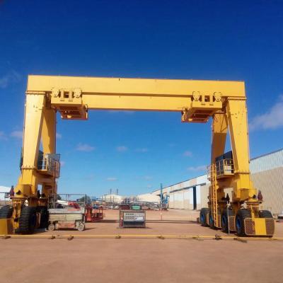 China Rubber Tired Gantry Crane For Lifting Concrete Beam With Long Working Time for sale