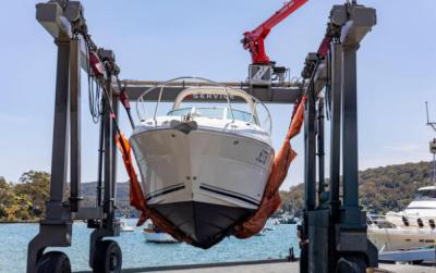 China Yacht Handing Hoisting Boat Yacht Marine Crane Travel Lift for sale