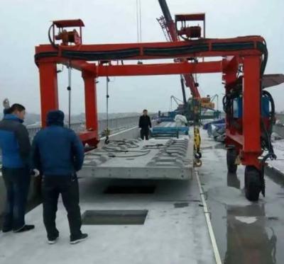 China Precast Concrete Rubber Tire Cranes For Construction Stitching for sale