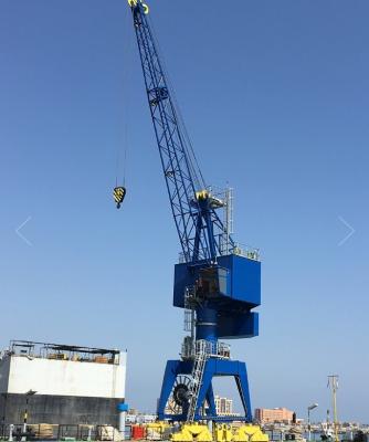 中国 Shipyard Port Cranes For Shipbuilding And Repair High Capacity And Safety 販売のため