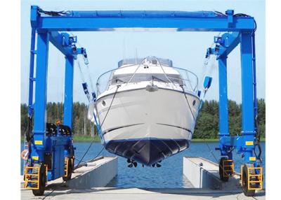 Chine GV 30 Ton Marine Straddle Boat Hoist Crane d'OIN a adapté aux besoins du client à vendre
