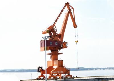 China Large Capacity 60t Lifting Jib Crane Fixed Or Movable for sale