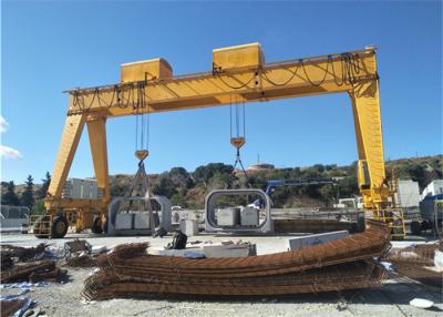 China Double Beam Lifting 500t Rubber Tired Gantry Crane Outdoor Construction Site Use for sale