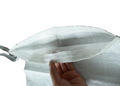 China Jungfrau-materielle weiße gesponnene Polypropylen-Sandsäcke 50kg mit dem einfachen oder doppelten Nähen zu verkaufen