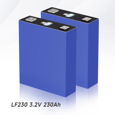 Chine Cellule de batterie à grande vitesse de phosphate de fer de lithium 10W 3.2V Lifepo4 prismatique à vendre
