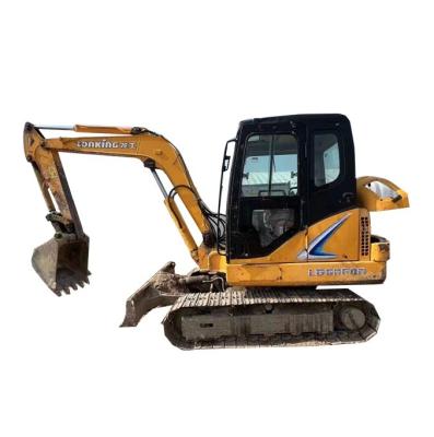 China Hydraulic Crawlerl Excavator 6 Ton Mini Excavator Suitable for Various Country Markets for sale