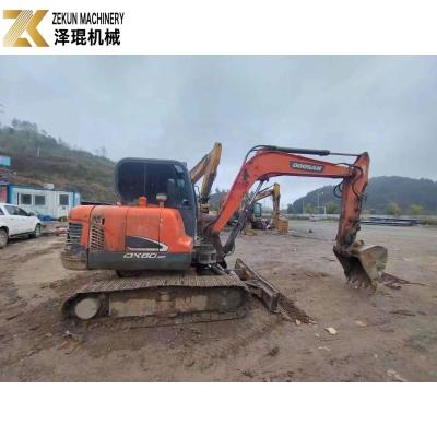 China DX60 DX60-9C Mini excavadora usada de 6 toneladas 2015 Excavadora Doosan 60 en venta