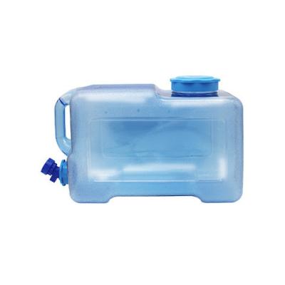 China Material de embalagem plástico portátil, recipiente da água 16L para o acampamento exterior à venda