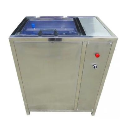 Chine Machine à laver extérieure intérieure de bouteille d'eau pour le nettoyage de bouteilles de PC de 5 gallons à vendre