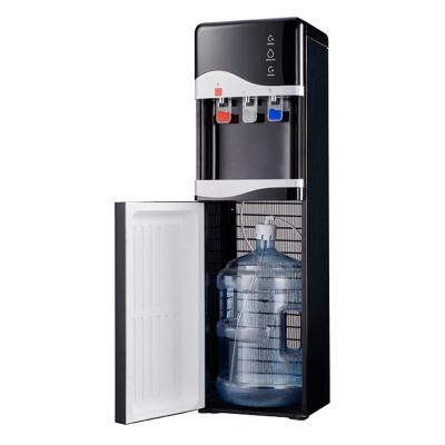 China Black Hot And Cold Water Dispenser Cooler With Low Noise Level Consumption 80W-500W Standing Installation Te koop