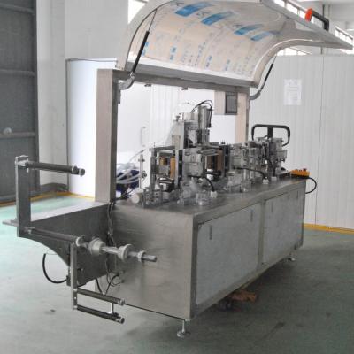 China GMP Standard wet tissue napkins packaging machinee , Wet Wipes Packaging Machine for sale