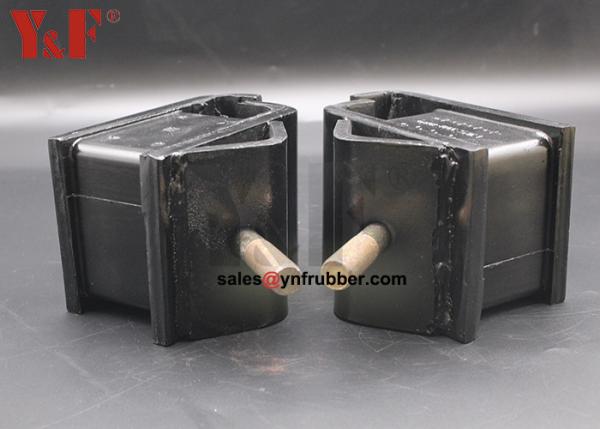 Quality Secure Flanged Rubber Mounts Stable M6 Rubber Isolator Customized for sale