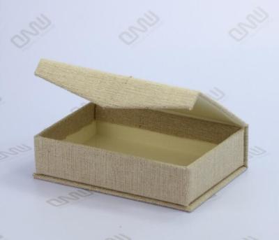 China Handicraft product fabric packaging gift box with design customized for sale