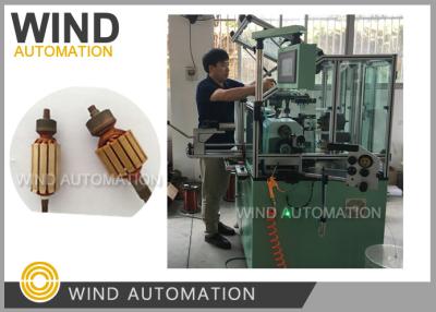 China Máquina de enrolar com dois volantes de armadura de comutador / Máquina de enrolar de bobina automática à venda