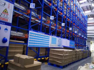 China Semi Autometic Heavy Duty Radio Shuttle Racking System for Industrial Storage Management for sale