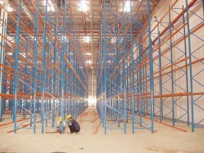 China Double – Deep Selective Very Narrow Aisle Racking For Industrial Storage for sale