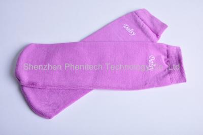 China La púrpura usable llena los calcetines de Wicking de la humedad del agua para los pies agrietados en venta