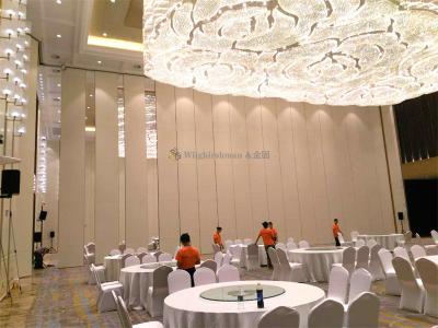 China Aluminum Track Soundproof Movable Partition Wall With 600mm-1200mm Panel Width for sale