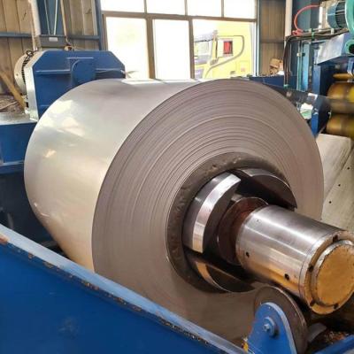 China Bobina laminada en caliente de acero inoxidable de la tira de la alta precisión de la bobina del borde inoxidable del molino en venta