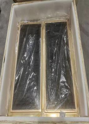 中国 EMC EMIの鋼鉄真鍮の蜜蜂の巣の導波管のパネル14KHzをエア・ベント 販売のため
