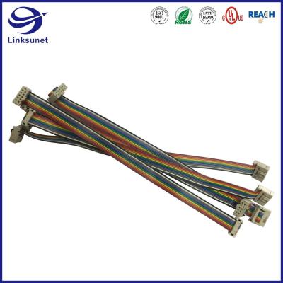 China As cablagens feitas sob encomenda com o conector de 3811 1.27mm adicionam cabos lisos do PVC 26AWG à venda