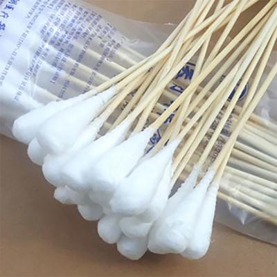 China Wooden Handle Medical Cotton Swab , Sterile Cotton Buds High Absorbency for sale