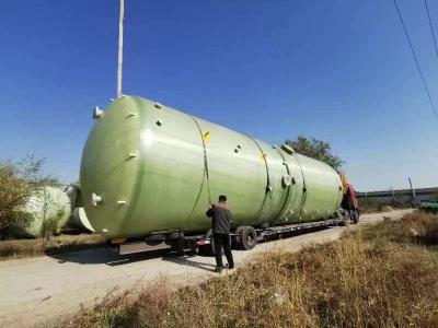 中国 Cylindrical Chemical Resistance FRP Vertical Tank For Agriculture Usage 販売のため