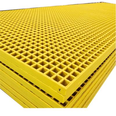 China Corrosion Resistant Plastic Walkway Mesh High Strength Fiberglass Deck Flooring for sale