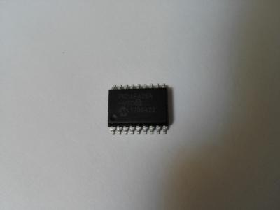 China Microcontroller IC Integrated Circuit Parts 8-Bit 20MHz 3.5KB (2K X 14) FLASH 18-SOIC for sale