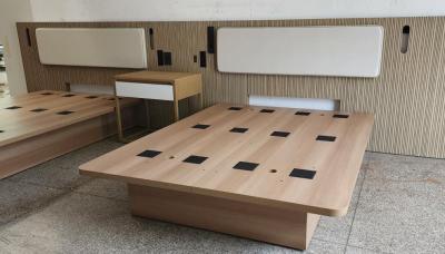 Chine Furniture Home Hotel Metal Bed Base Modern Luxury à vendre