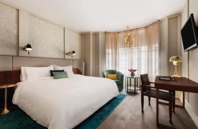 China Commercial Hotel Bedroom Set UnFolded Custom Modern Design for sale