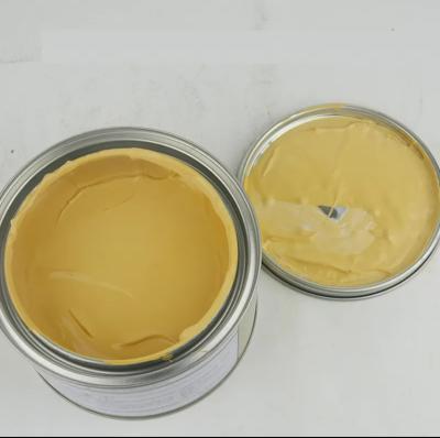 China Fast Drying Polyester Body Filler , Unsaturated Resin Yellow Paste Car Body Filler for sale