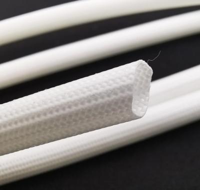 China Manga da alta temperatura de la fibra de vidrio de la manga a prueba de calor libre del alambre del álcali en venta