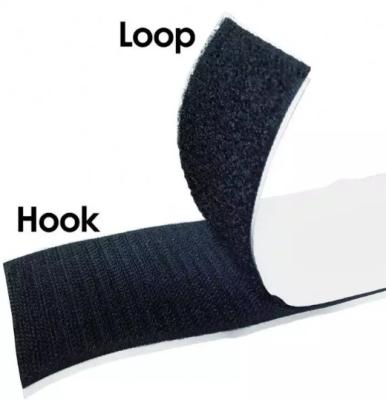 China Heavy Duty Black Velcro Sticky Back Tape Roll VW-1 Hook And Loop Tape Te koop