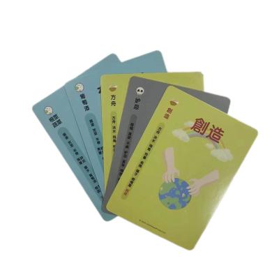 Chine Wholesale Good Quality Beautiful Patterns Playing Card Gold Foil Stamp Learning Card For Education à vendre