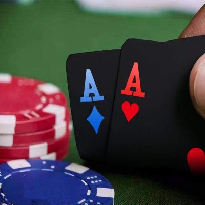 Chine Vente à chaud Créatif Durable étanche en plastique PVC Carte de jeu étanche à l'eau Deck de cartes de poker en gros à vendre