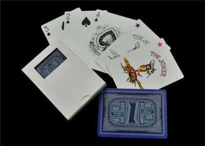 Chine Les cartes de Matte Linen Finish Casino Playing, polychromes conçoivent des cartes en fonction du client de jeu à vendre