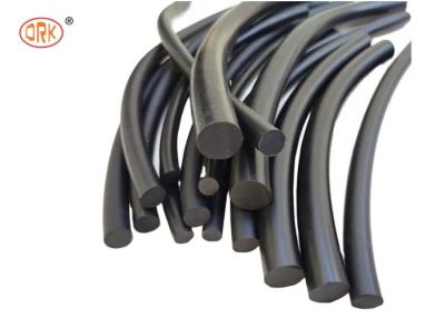 中国 Black EPDM Solid Extrusion Profile Rubber Strip Excellent Water Resistance O Ring Cord 販売のため