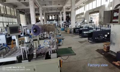 China Máquina de fabricación plástica automática para la fabricación plástica de la tapa de la taza de la taza de papel en venta
