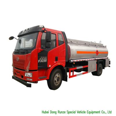 China FAW 9CBM Petroleum Oil Tanker Truck For Transport With 3 Persons Seater for sale