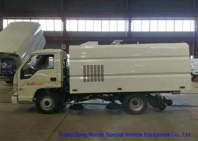 China FORLAND Small Vaccum Road Sweeping Truck 1 - 2 Cbm Trash LHD / RHD / 4x2 / 4 X 4 for sale