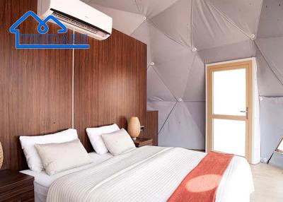 China Customized Glass Glamping Hotel Camping Geodesic Dome Tent For Family And Hotel Resort  en venta