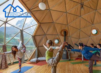 中国 Custom Glamping Camping Shelter Geodesic Dome House Tent For Wedding Venue/Yoga Studio 販売のため