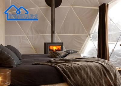 中国 Customized Color Outdoor Geodesic Dome Tent Glass Door Camping Tents Camps Hotel Glamping Tents 販売のため