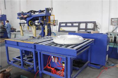 China Máquina de empacotamento horizontal da bobina do HDPE, máquina de envolvimento de borracha 1.0kw da mangueira à venda