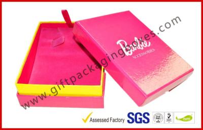 Chine Boîtes de fantaisie d'emballage de bijoux pour le cadeau de Valentine, boîtes de papier rigides roses d'emballage de cadeau à vendre